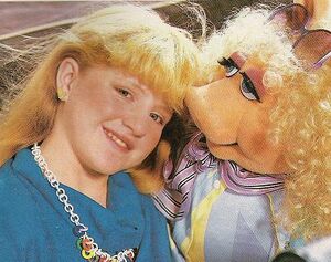 Tina yothers