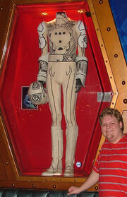 Mrsinistar tron costume