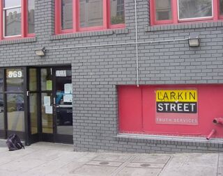 Lark inn