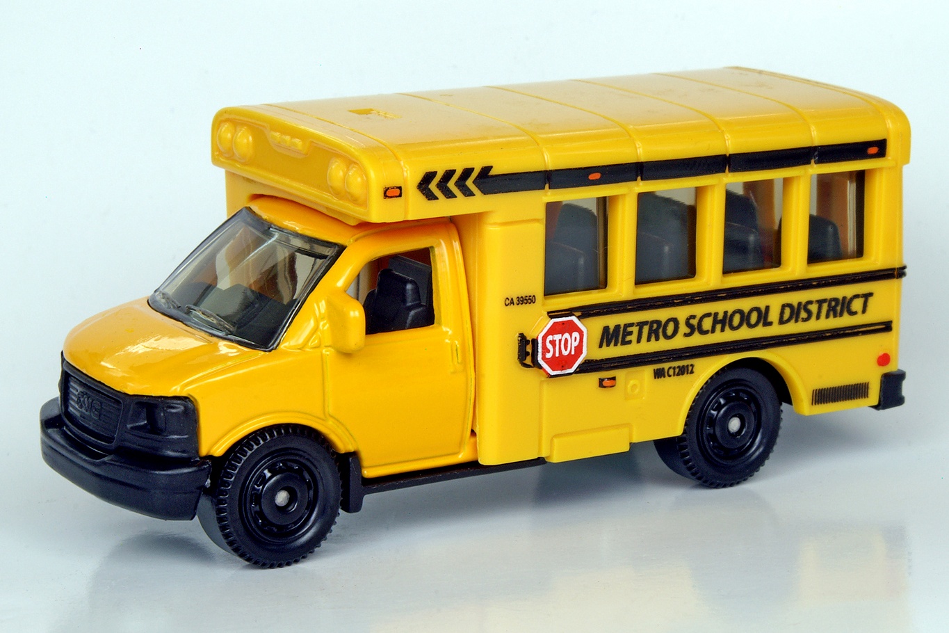 thomas c2 school bus toy