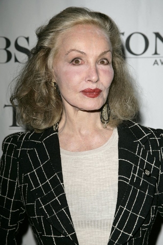 Julie_Newmar.jpg