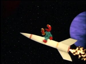Elmo.PlanetsMoon