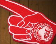 LibertyCityBeavers-GTAIV-glove