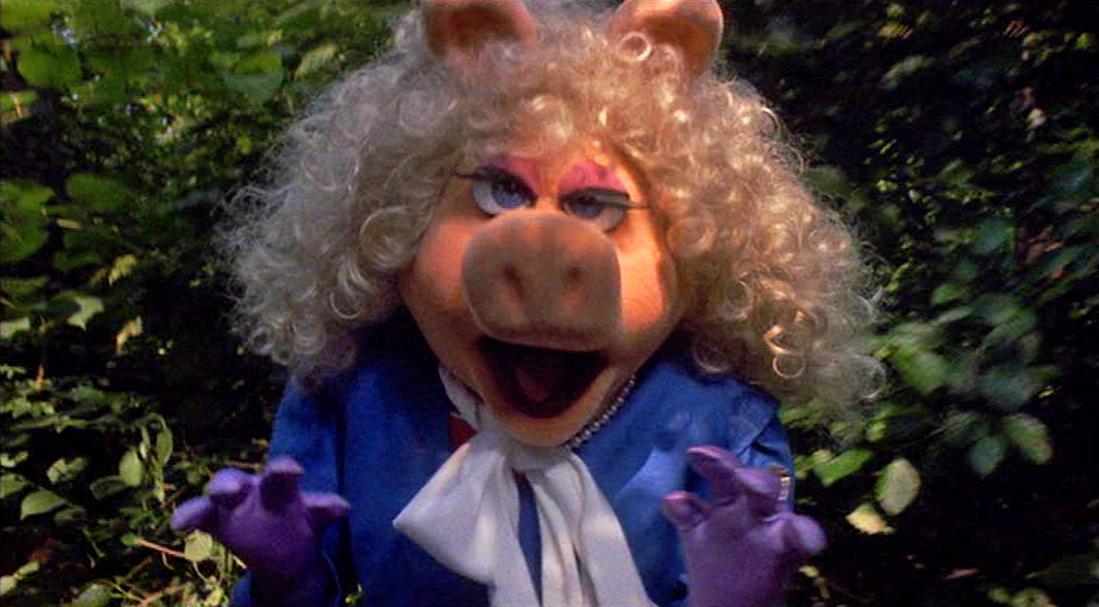 miss piggy 39 s karate chops muppet wiki sesame place christmas