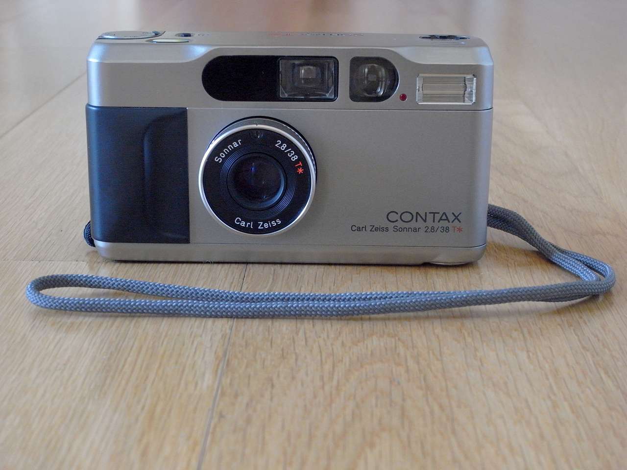 Contax T2 - Camerapedia