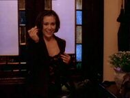 1x01-PhoebeReturns