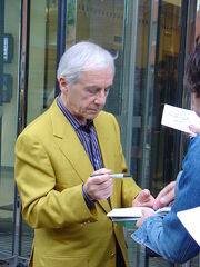 450px-Andrew sachs