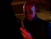 3x07-KnifeSpell