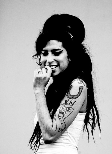 - Amy_Winehouse_by_Andy_Wilshire
