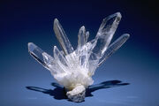 Clear-Quartz-diamonds-and-crystals-704863 620 413