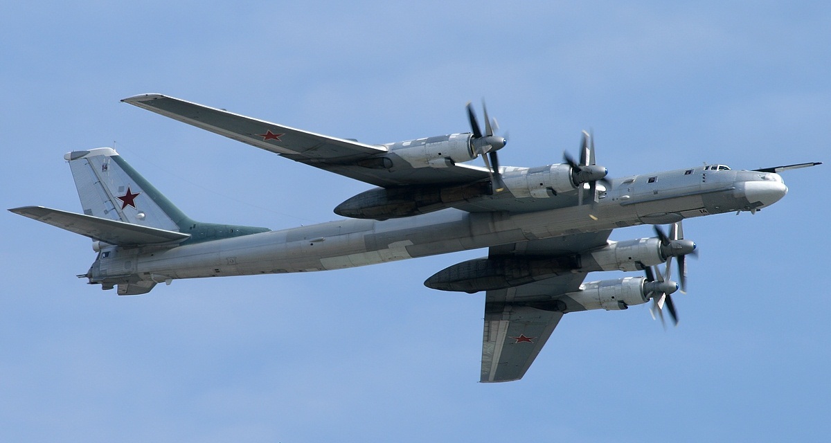 Tu-95_Bear_D.jpg