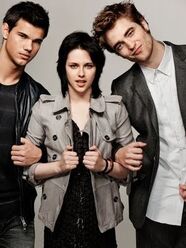 Kristen-Stewart-Taylor-Lautner-Robert-Pattinson-EW-photos-taylor-lautner-9024212-300-400