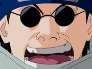 Shino riendo