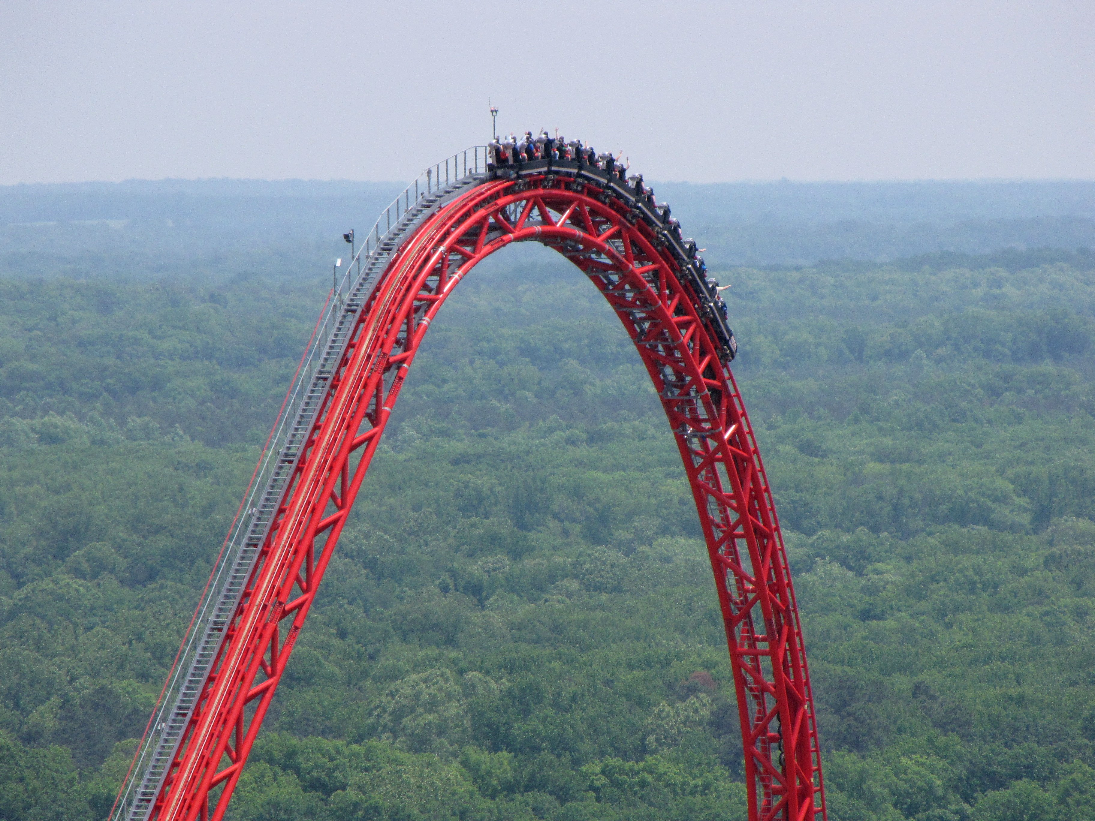 File Intimidator 305 Train Top Drop.jpg Coasterpedia The Roller
