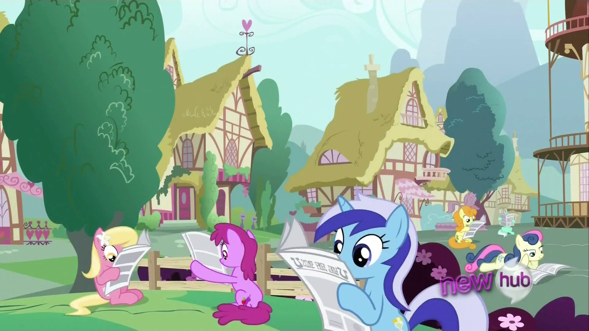 http://img2.wikia.nocookie.net/__cb20120401001834/mlp/images/0/0f/Background_ponies_reading_S2E23.png