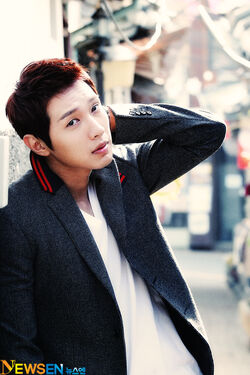 Ji Hyun Woo18