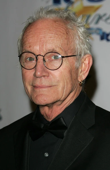 Lance Henriksen Lance Henriksen