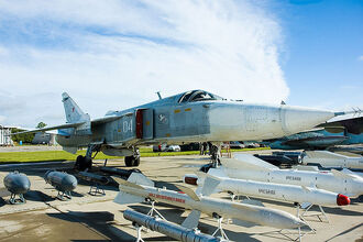 800px-Sukhoi Su-24