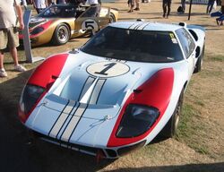Ford GT40 (front)