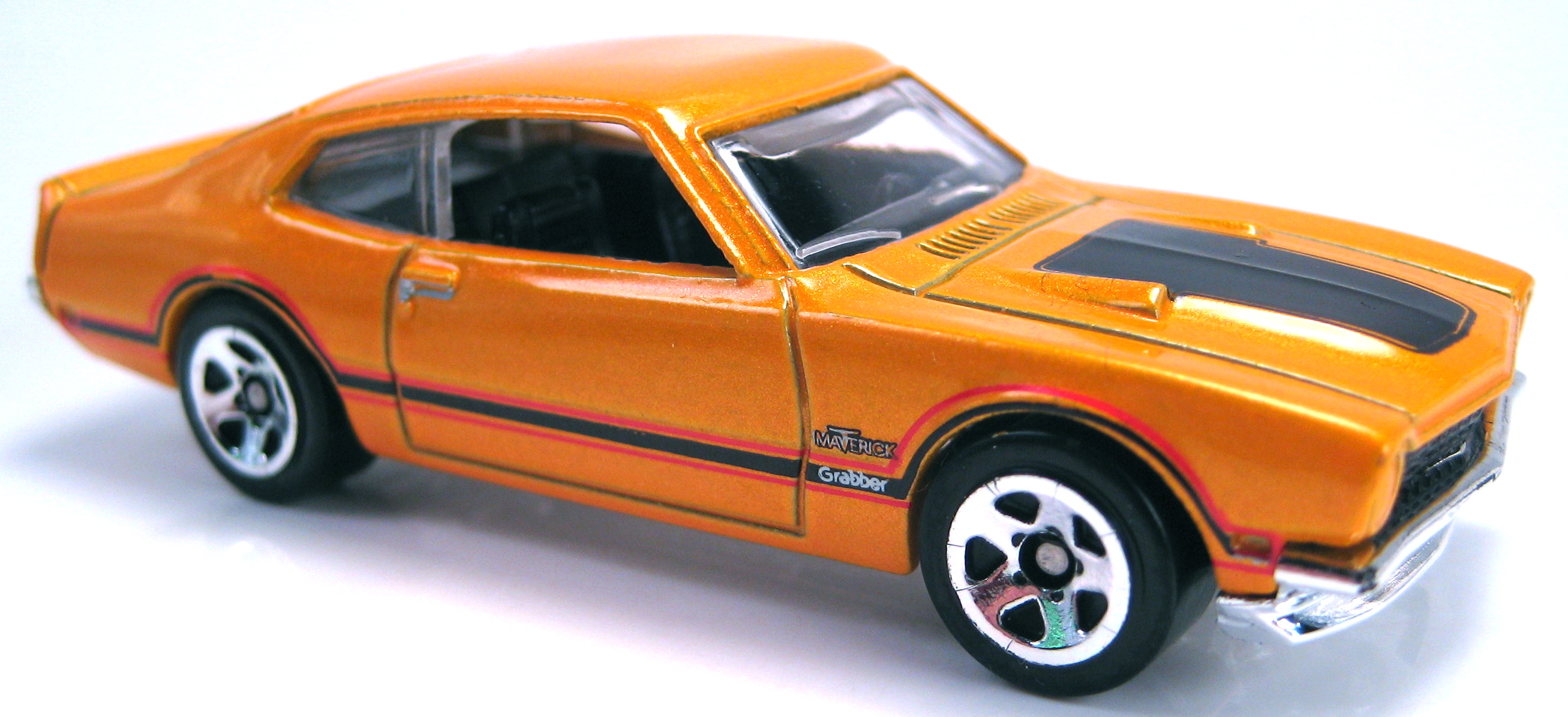 hot wheels yellow gtr