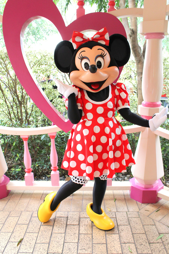 disney large minnie mouse