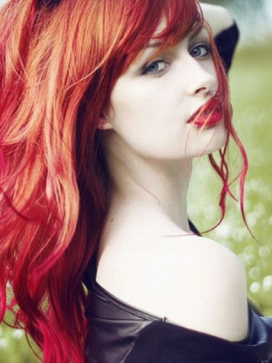 [عکس: Girl_with_red_and_orange_hair.jpg]
