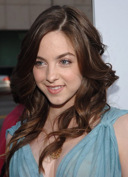 brittany curran - The Inspiring Biography of Brittany Curran: From Early Life to Stardom - Image 1