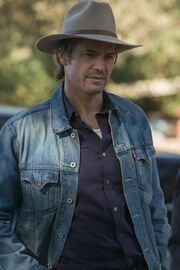 Raylan2