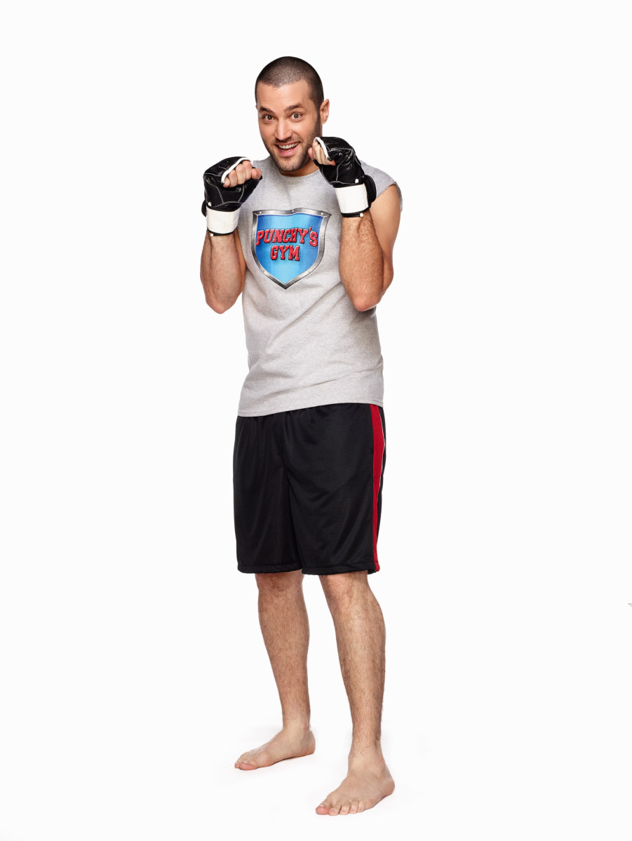 Goomer_wearing_boxing_gloves.jpg