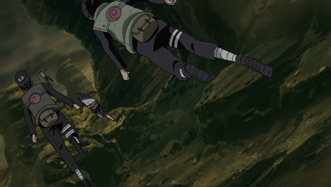 Mū being chased