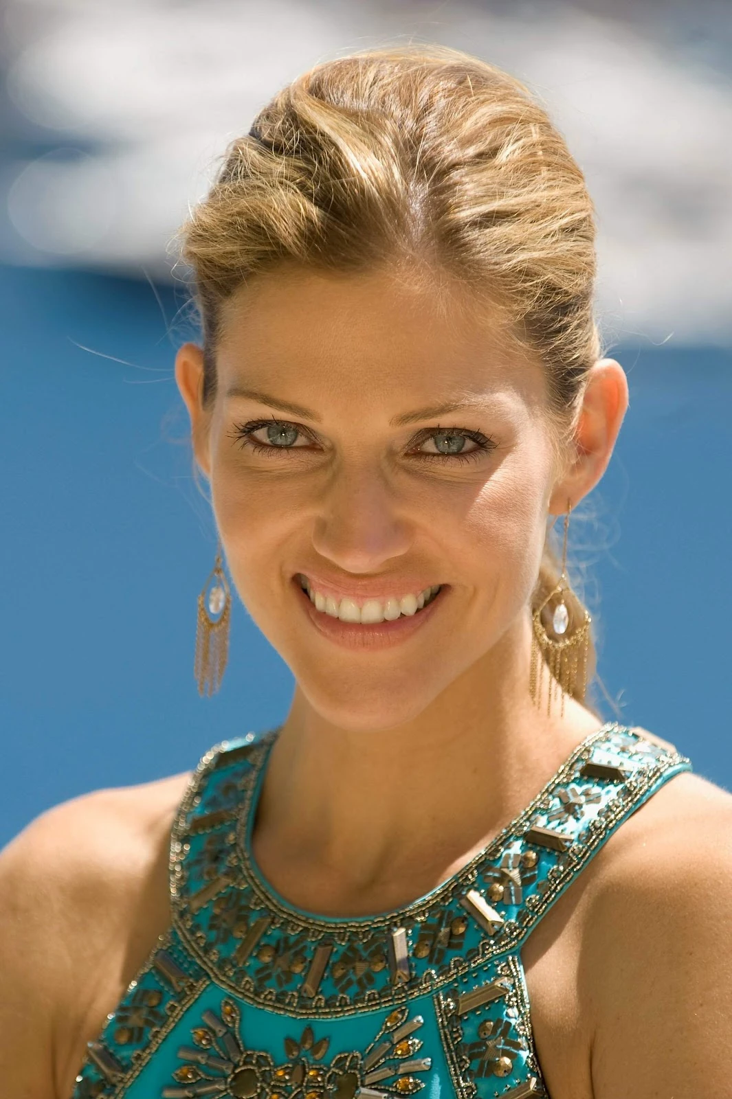 Tricia Helfer - Criminal Minds Wiki