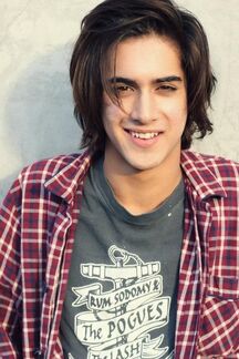 Avan-Jogia-avan-jogia-31781982-500-750