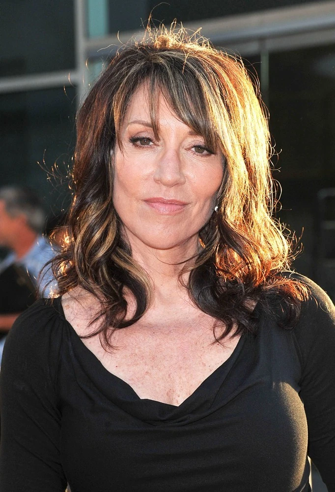 Image - Katey-sagal-premiere-sons-of-anarchy-season-4-01.jpg - Glee Wiki