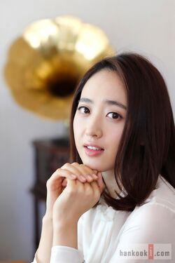 Kim Min Jung24