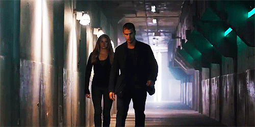 http://img2.wikia.nocookie.net/__cb20131120193604/divergent/images/e/e0/Four_and_tris.1.gif