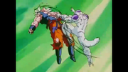 Frezzer golpea a goku