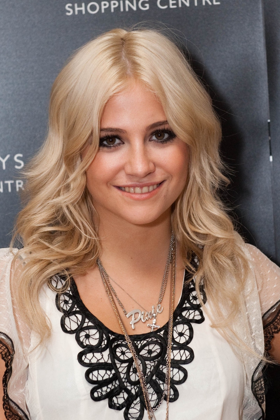 Vocal Range and Profile: Pixie Lott - 936full-pixie-lott