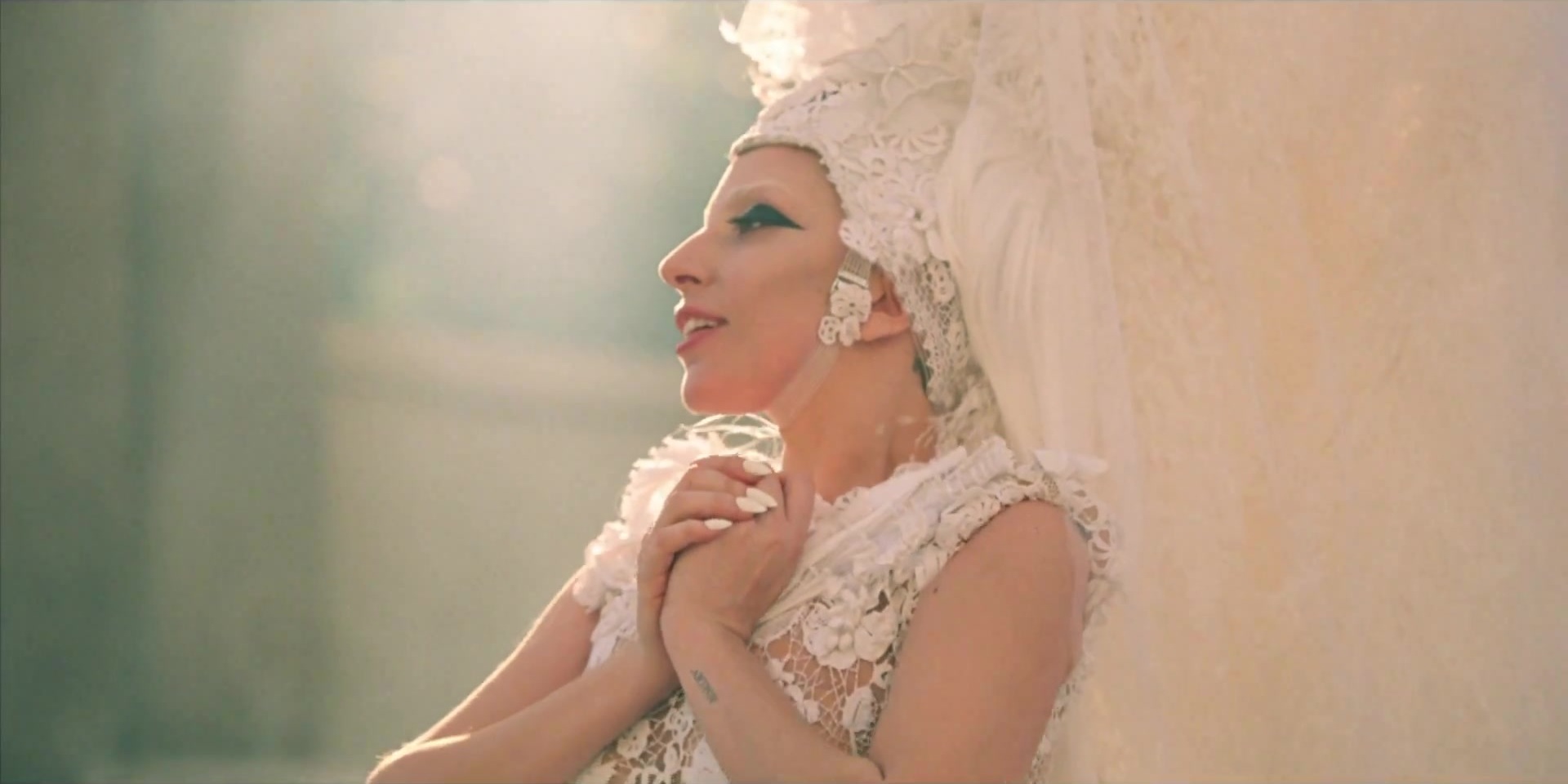 G.U.Y._-_Music_Video_021.jpg