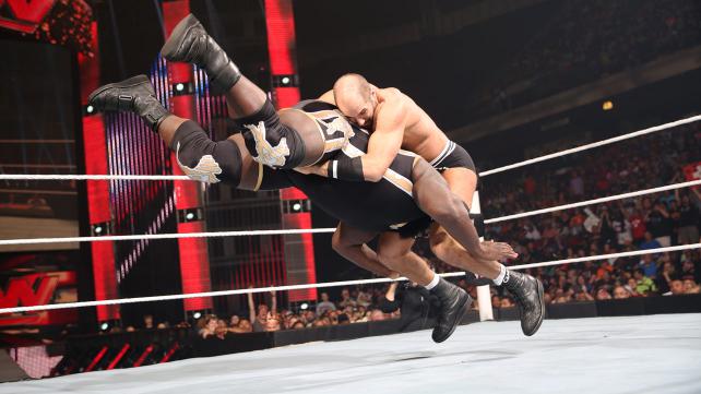 http://img2.wikia.nocookie.net/__cb20140417024727/prowrestling/images/9/93/RAW_1090_Photo_104.jpg