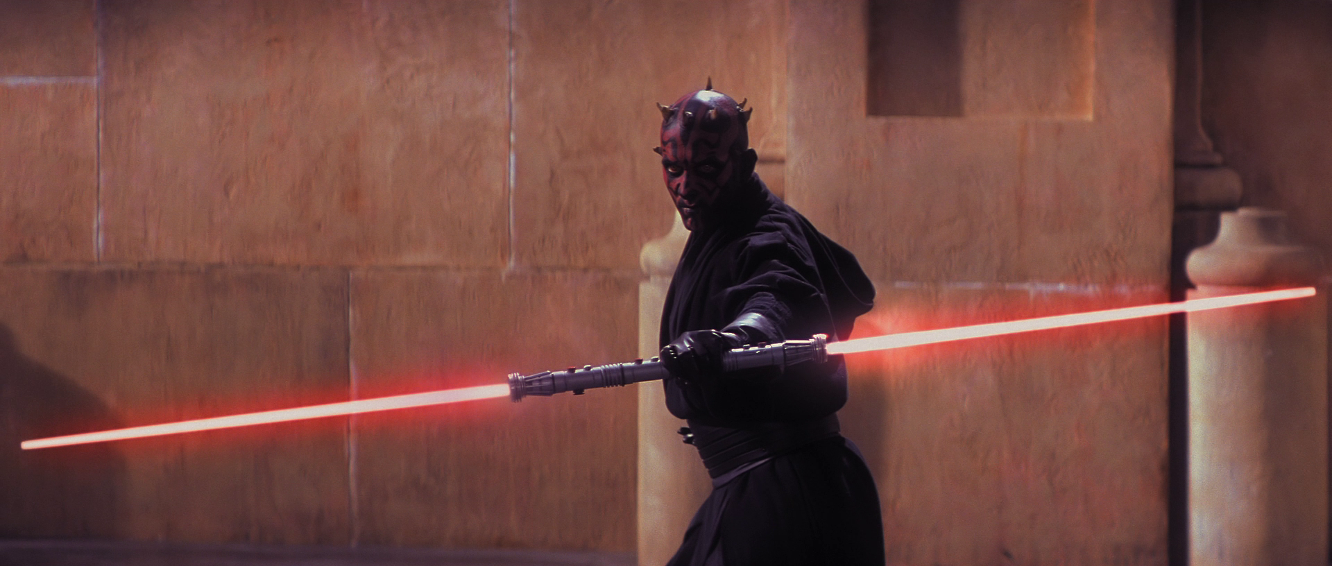 Darth_Maul_lightsaber_reveal.png