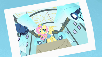 Fluttershy photoshoot S1E20