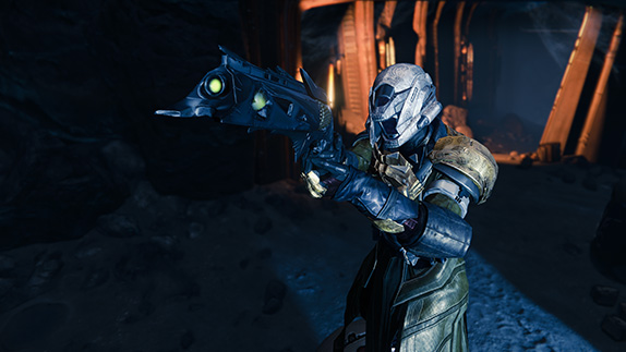 Warlock_wielding_a_Thorn.jpg