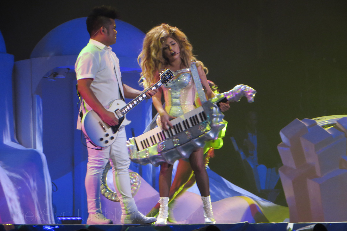 5-26-14_Just_Dance_-_artRAVE_The_ARTPOP_