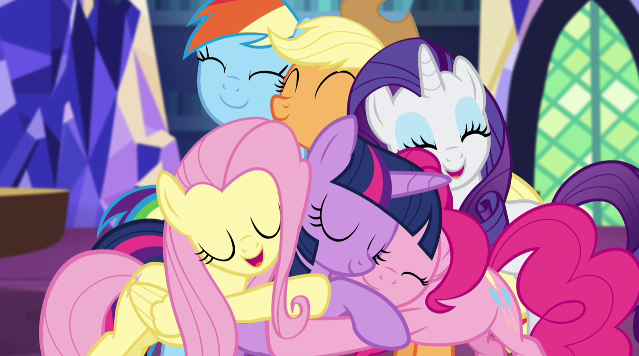 [Bild: Twilight_and_her_pony_friends_group_hug_EG2.png]