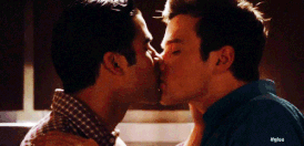 Klaine-kiss-2