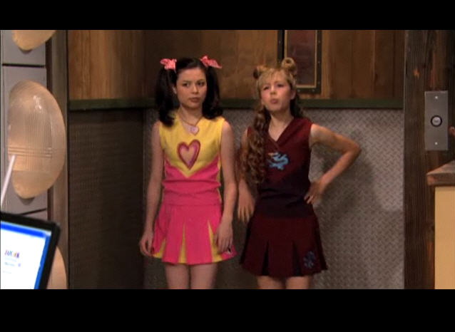 Image - Melanie Higgles and Dark Space Cheerleader.jpg - iCarly Wiki