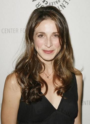 Marin Hinkle - Doblaje Wiki