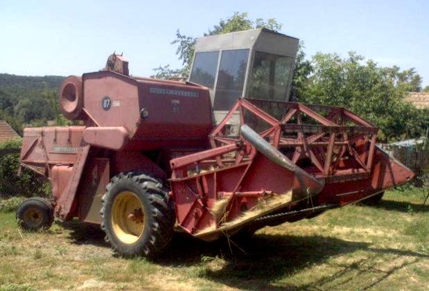 Massey Ferguson 87 combine - Tractor & Construction Plant Wiki - The ...