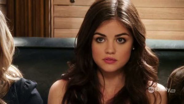 Image - Aria lol.jpg - Pretty Little Liars Wiki