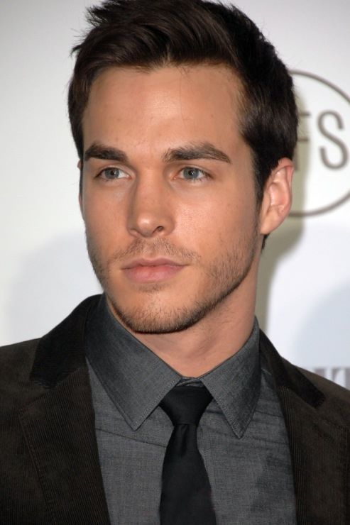 Chris Wood – Vampire Diaries Wiki - Damon Salvatore, Stefan Salvatore ...